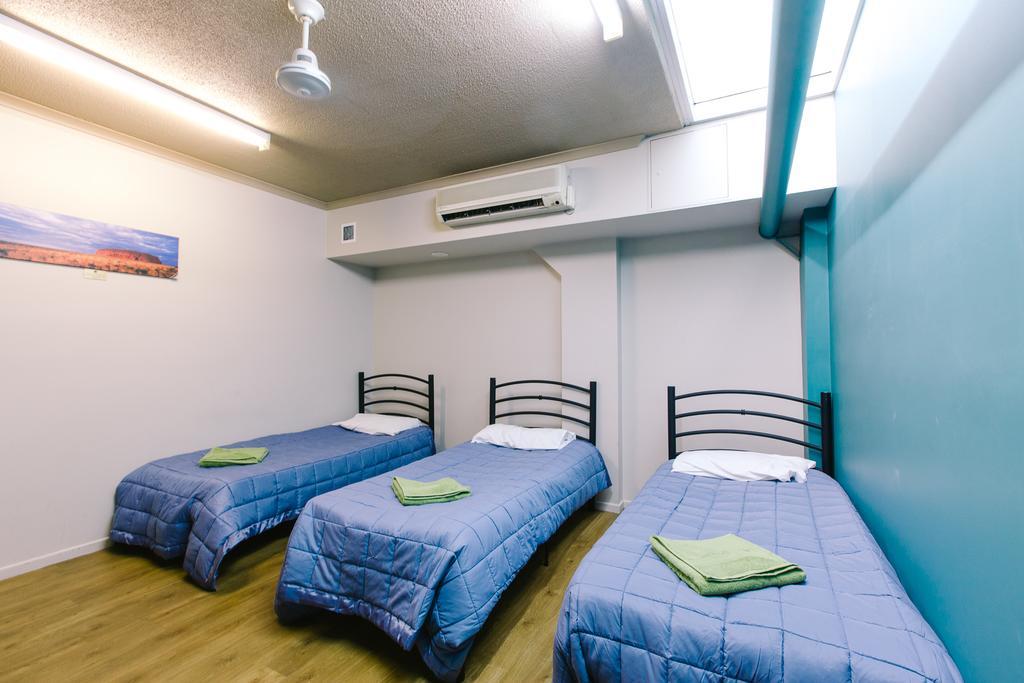 Global Backpackers Cairns Central Экстерьер фото